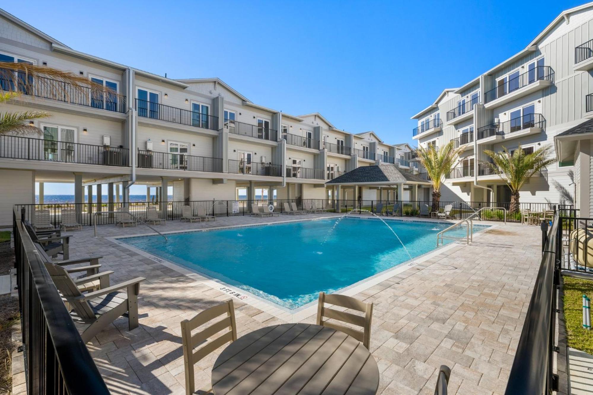The Ricks Carlton By Pristine Properties Vacation Rentals Mexico Beach Exterior photo