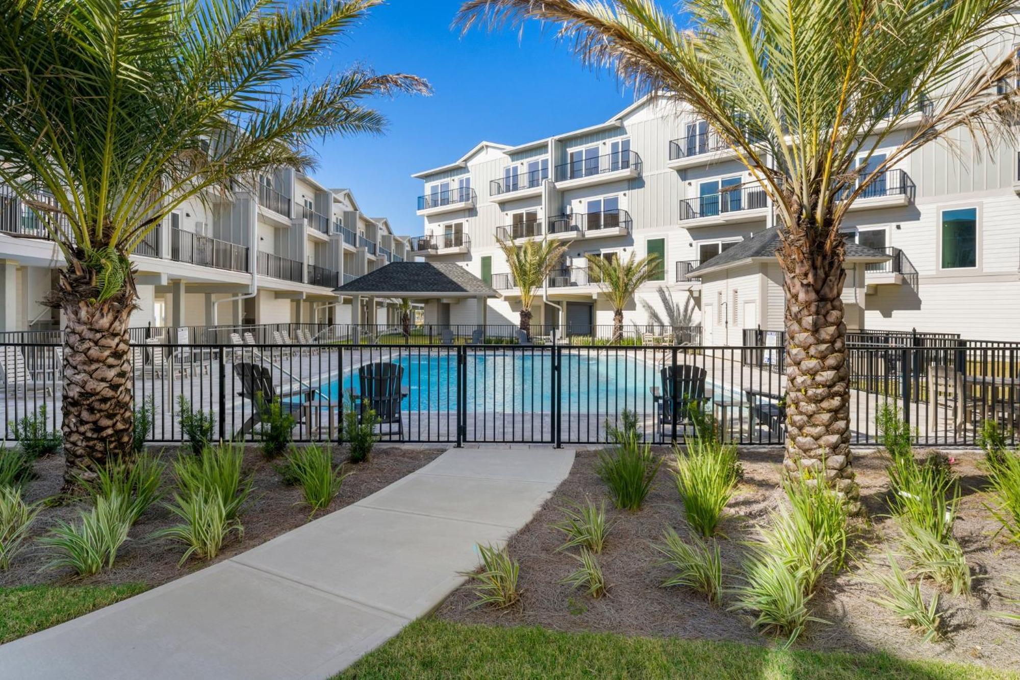 The Ricks Carlton By Pristine Properties Vacation Rentals Mexico Beach Exterior photo